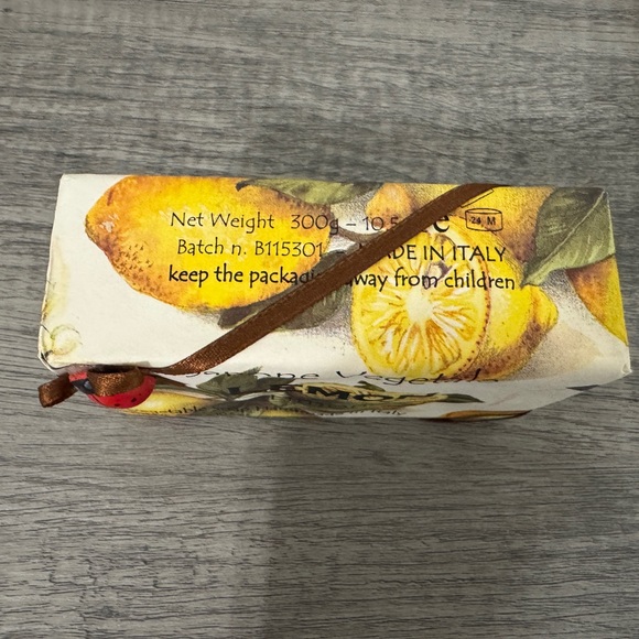 Sapone Vegetale LEMON Soap Bar Handmade in Italy 300g/10.5oz - Picture 4 of 7